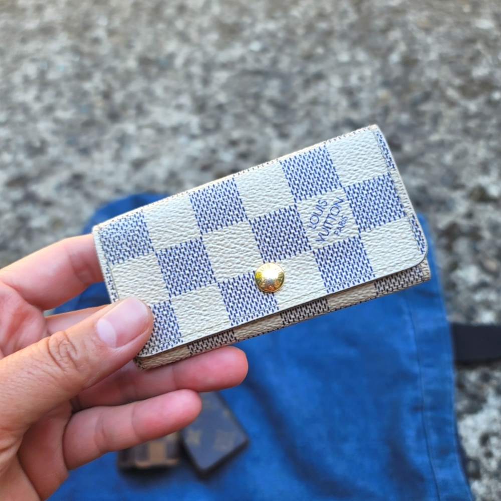 LOUIS VUITTON Damier Azur Multicles 4 Ring Key Case Vintage Authentic